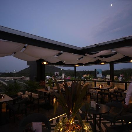Hotel Srr Grand Chennai Exterior photo