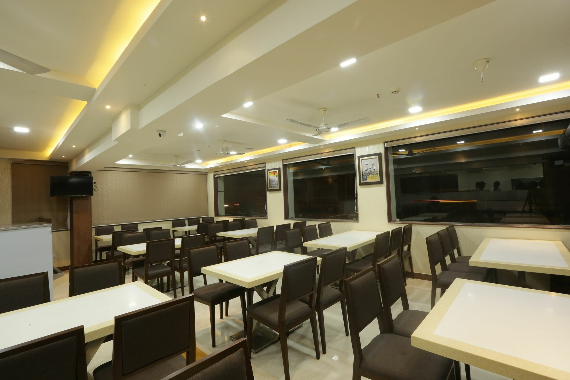 Hotel Srr Grand Chennai Exterior photo